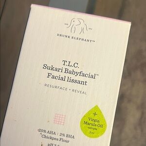 (Unopened New) Drunk Elephant T.L.C. Sukari Babyfacial - White and Green